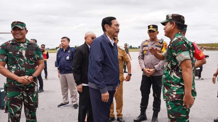 Momen Bersejarah: Menko Marvest dan KASAD Jenderal Maruli Simanjuntak di Tapanuli Utara