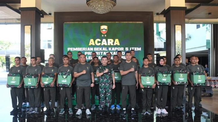 Mayjen TNI Mochammad Hasan Bagikan Kaporlap Prioritas Kasad di Kodam I/BB