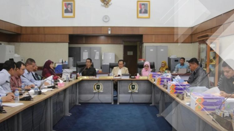 Pertemuan Komisi III DPRD Riau dengan Bea Cukai dan Buruh Pergudangan Dumai