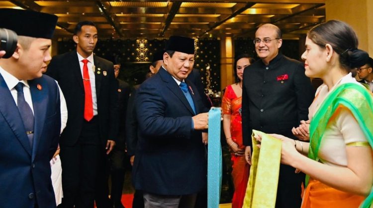 Mahasiswa Indonesia di India Sambut Hangat Kedatangan Presiden Prabowo Subianto