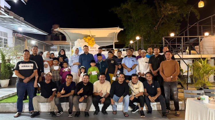 Syukuran 30 Tahun Indah Kesuma Noer, Wadirut PT Green Palma Riau Jaya, Berbagi Bersama Puluhan Anak Yatim