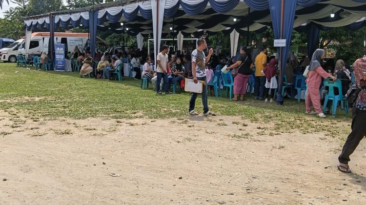 Warga Padati Roadshow Mal Pelayanan Publik di Kecamatan Medan Area