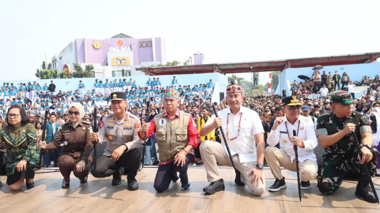 Di Tengah Isu Karhutla, 3.000 Pelajar dan Mahasiswa Hadiri Deklarasi Anti-Narkoba di Bunderan Besar Palangka Raya pada Pagi yang Cerah